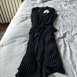 Banana Republic Elegant Black Pleated Midi Dress
